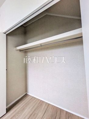 E号棟　収納　【八王子市弐分方町】