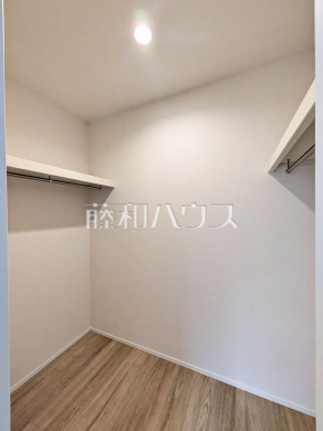 E号棟　収納　【八王子市弐分方町】