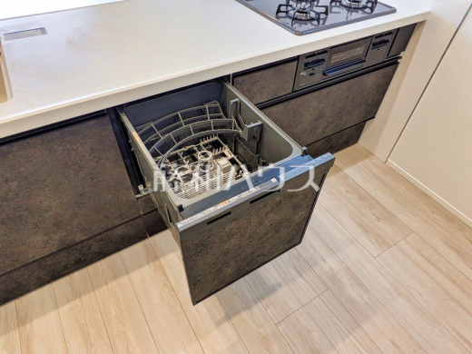 食器洗浄乾燥機　 後片付けの手間を削減し、趣味の時間や家族との時間を増やせる食器洗い乾燥機を標準装備 