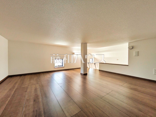 収納　【西東京市北原町３丁目】　　　 さまざまな用途に利用できるロフトつき ！