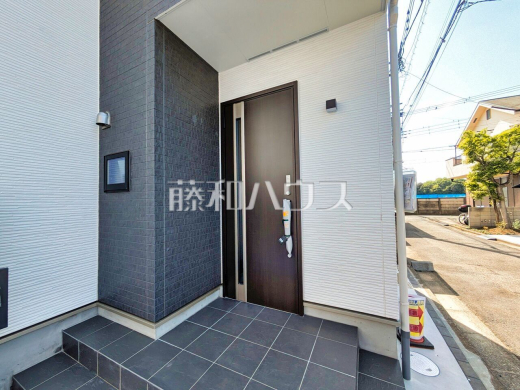 玄関　【西東京市北原町３丁目】