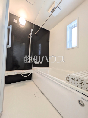 1号棟　浴室　【府中市小柳町１丁目】