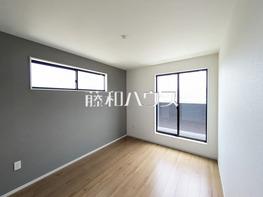1号棟　居室　【福岡市南区老司５丁目】