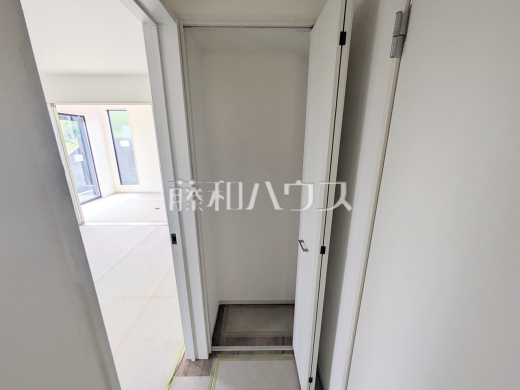 1号棟　収納(施工中)　【福岡市南区老司５丁目】