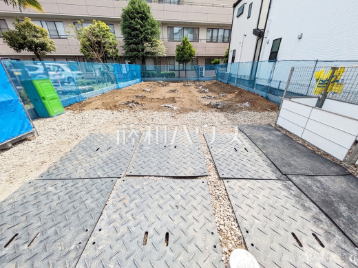現地写真　【東大和市南街１丁目】 きれいに整備された敷地。これから夢の新邸がここに建ちます。 