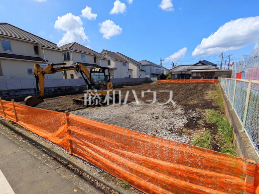 全区画120平米以上のゆとりある敷地です。　現場風景　【小金井市緑町４丁目】