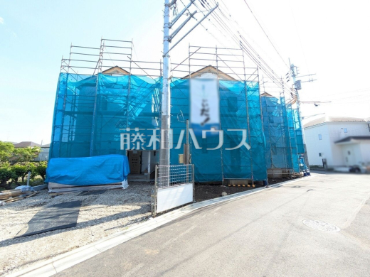 現場風景【八王子市弐分方町】 完成前ですがご見学できます。通常ではなかなか見ることのできない建物構造も、建築中だからこそご覧になれます。 