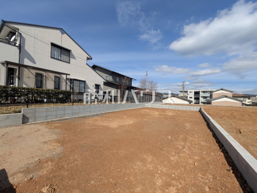 きれいに整備された敷地。これから夢の新邸がここに建ちます。3号棟　現地撮影(2026年2月)