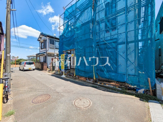 接道状況および現場風景　【東久留米市南町４丁目】 物件の事、諸費用の事など、小さな疑問もお気軽にご連絡・ご相談下さい。 