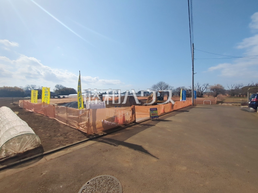 40坪超のゆとり、空の広さを感じる『清瀬・下清戸』自分流の邸宅をここに。
接道状況および現場風景　【清瀬市下清戸４丁目】