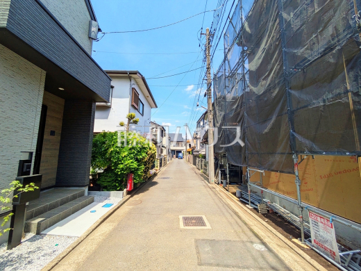接道状況および現場風景　【新座市西堀２丁目】