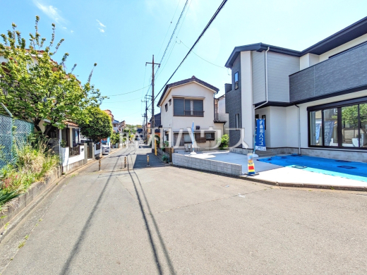 接道状況および現場風景　【新座市野火止３丁目】