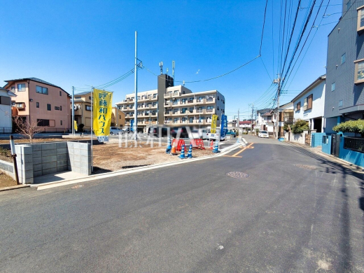 現場風景【新座市石神３丁目】 建物のプレゼンをさせていただきますので、実際の完成イメージを思い描いていただくことができます。お気軽にお問合せ下さい。 