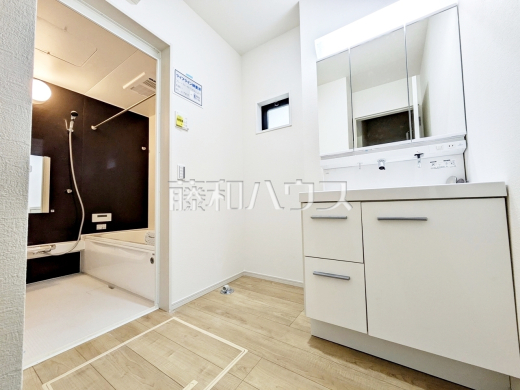 1号棟　洗面室　【府中市浅間町４丁目】