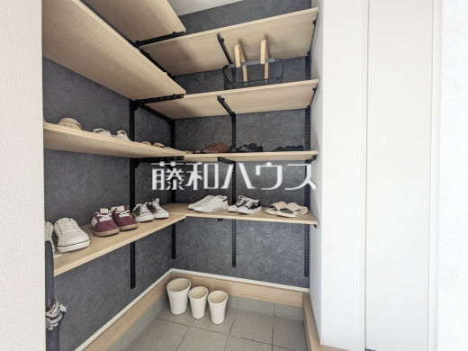 27号棟モデルハウス　シューズクローク　【新座市野火止３丁目】