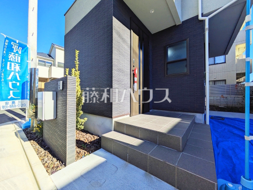 玄関　【三鷹市北野３丁目】