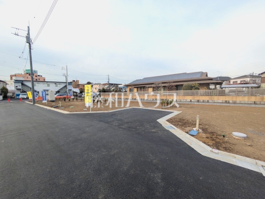 ≪接道状況≫周囲に高い建物のないエリアのため、空が大きく感じます。【府中市分梅町３丁目】