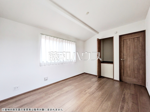 居室　【練馬区大泉学園町６丁目】