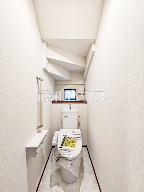 トイレ　【練馬区大泉学園町６丁目】