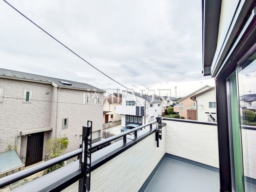 バルコニー　【練馬区大泉学園町６丁目】