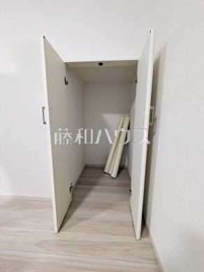 1号棟　収納　【練馬区大泉学園町８丁目】
