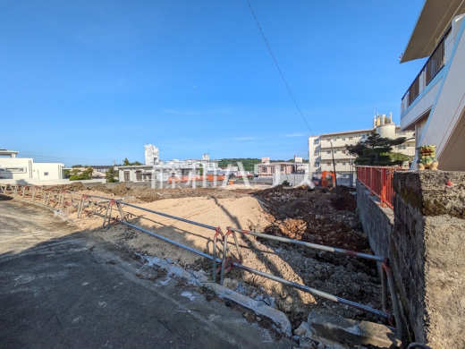 接道状況および現場風景　【八重瀬町字安里】