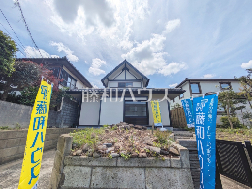 外観　【日野市南平９丁目】
日本風の要素を取り入れながら、今時のスタイリッシュさも加味した和モダンなデザイン。自然に馴染む配色で木材などの和素材も取り入れ、手軽に和の雰囲気を楽しめます。