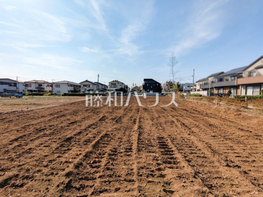 現場風景　【西東京市向台町６丁目】 建物のプレゼンをさせていただきますので、実際の完成イメージを思い描いていただくことができます。お気軽にお問合せ下さい。 