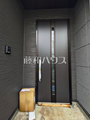 2号棟　玄関　【八王子市子安町２丁目】