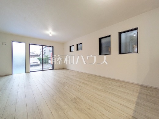 3号棟　リビング　【八王子市子安町２丁目】