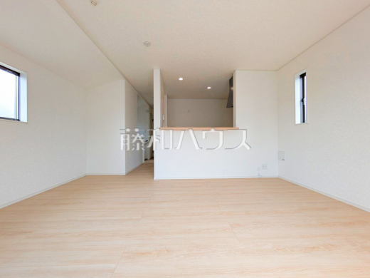 2号棟　リビング　【府中市清水が丘３丁目】