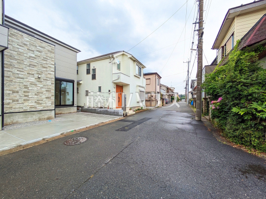 接道状況および現場風景　【新座市野火止３丁目】