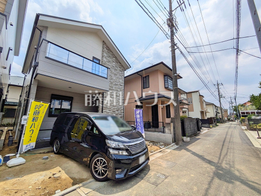 接道状況≫分譲地周辺は4ｍ道路と一戸建住宅が建ち並ぶ閑静な住宅街となっており車の通りも少なく安心してお住まい頂ける環境が広がっております。【府中市本町２丁目】