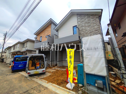 ≪接道状況≫ここに住む方を想像して、着々と建築しております！　【府中市本町２丁目】