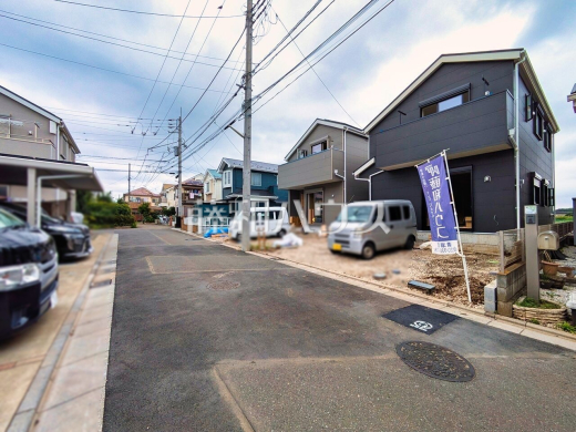 接道状況および現場風景　【清瀬市下清戸１丁目】 物件の事、諸費用の事など、小さな疑問もお気軽にご連絡・ご相談下さい。 