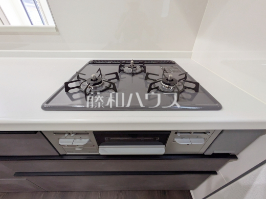 20号棟　3口ガスコンロ　【新座市池田４丁目】