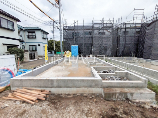 3号棟　現地写真【西東京市中町６丁目】 見学はしたいけど、なかなか時間が取れない・・・そんな方に出勤前や仕事終わりにマイホームを見学できるサポートをいたします。 