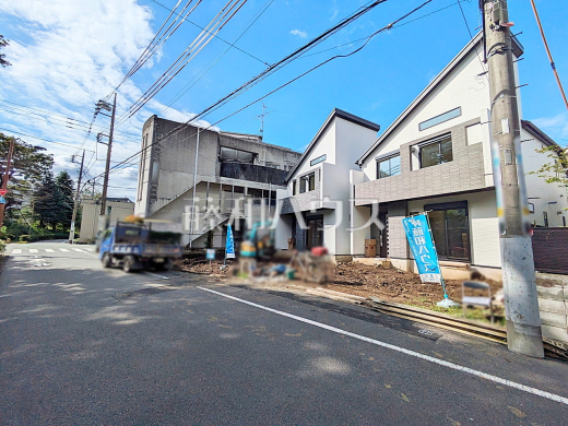 接道状況および現場風景　【三鷹市新川４丁目】