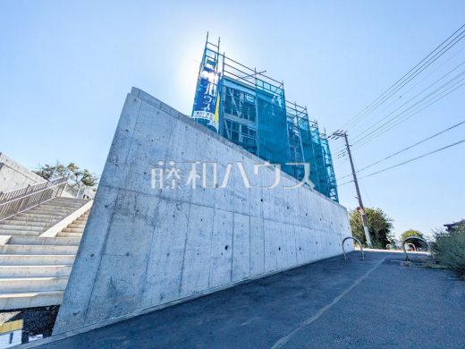 3号棟　外観　【東久留米市浅間町２丁目】 見学はしたいけど、なかなか時間が取れない・・・そんな方に出勤前や仕事終わりにマイホームを見学できるサポートをいたします。 