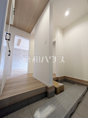 2号棟　玄関　【府中市分梅町３丁目】