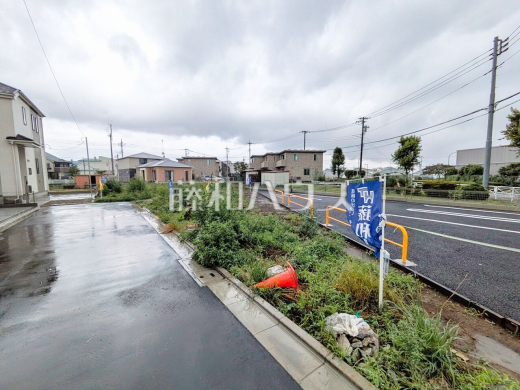 ≪接道状況≫開発分譲地ですので、前面に新設の美しい道路が敷かれています♪【府中市南町６丁目】