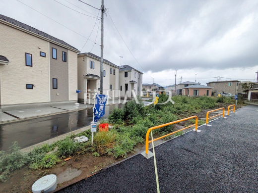 ≪接道状況≫周辺は落ち着いた雰囲気の住宅地です。小さなお子様がいるご家庭も安心です。【府中市南町６丁目】