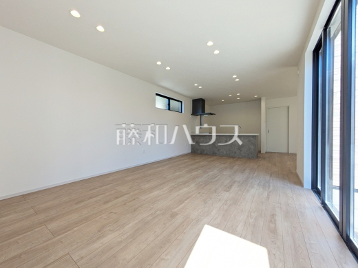 リビング 【西東京市保谷町5丁目】