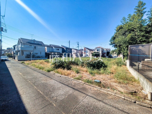 現場風景【東久留米市氷川台1丁目】 見学はしたいけど、なかなか時間が取れない・・・そんな方に出勤前や仕事終わりにマイホームを見学できるサポートをいたします。