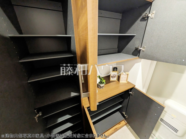 ≪玄関収納≫大容量のシューズインクロークで玄関もスッキリ