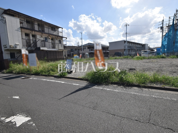 2号地付近　現地写真　【練馬区東大泉７丁目】充実した新たな生活を、「あったらいいな」がある、この地から始めてみませんか？鮮やかな青空と暮らすこの土地で・・・。