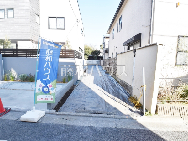 現地写真　【杉並区南荻窪４丁目】見学はしたいけど、なかなか時間が取れない・・・そんな方に出勤前や仕事終わりにマイホームを見学できるサポートをいたします。