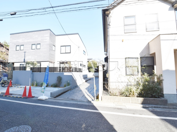 現地写真　【杉並区南荻窪４丁目】周辺環境はもちろん、日当たりや設備仕様など、実際に行ってみないと分からないことも多くございます。営業担当がご案内いたしますので、お気軽にお問い合わせください。  