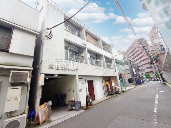 ショッピングやお出かけのアクセスも良好で、休日の行動範囲が広がります。【荻窪スカイハイツ】
