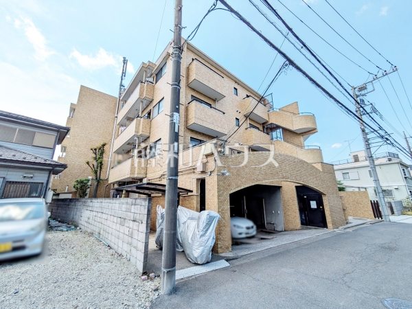 ≪現地外観≫物件の事、諸費用の事など、小さな疑問も、お気軽にご連絡・ご相談下さい。 　【ライオンズマンション京王多摩川第2】